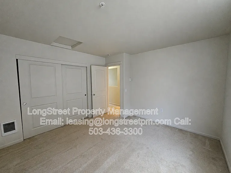 20 SE 172nd Ave #113 — Photo 8