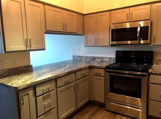 211 N 2nd St APT 4, Delavan, WI 53115