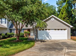 910 Camden Ct, Elon, NC 27244