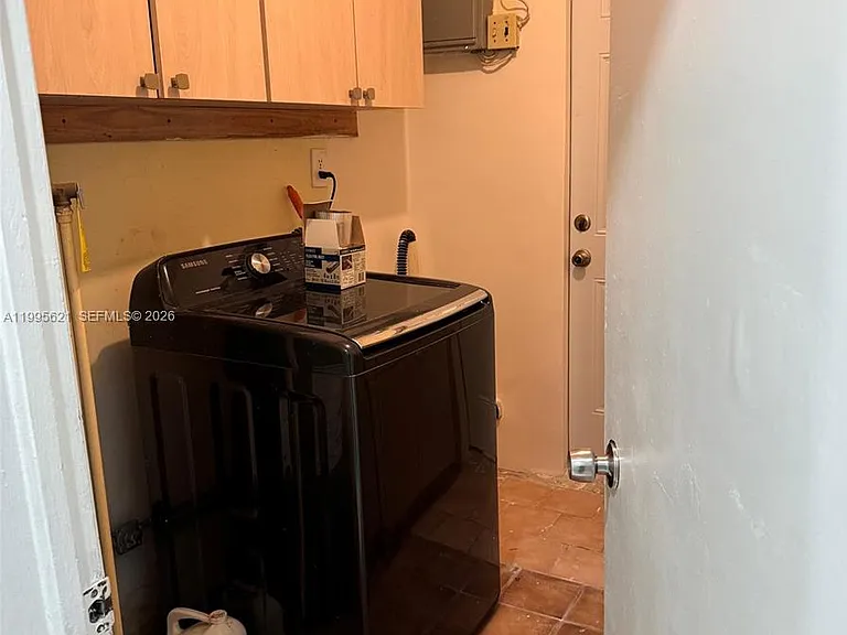 3830 SW 31st St — Photo 21