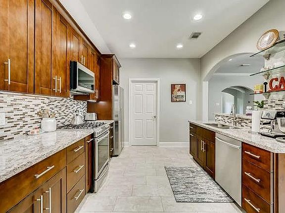 3rd image of 19906 Big Canyon Dr