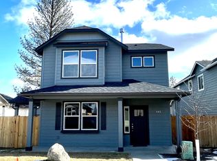 1680 W McKinney Butte Rd, Sisters, OR 97759