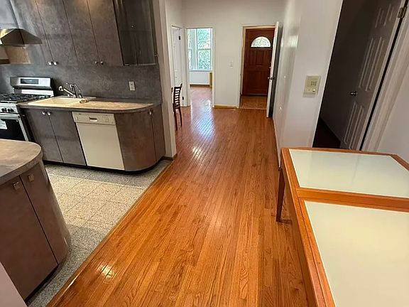 5th image of 2274 E 22nd St Floor 1