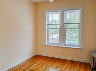 2000 1/2 W Foster Ave #2D, Chicago, IL 60625