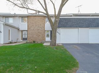 511 Julie Rd #1, Bolingbrook, IL 60440
