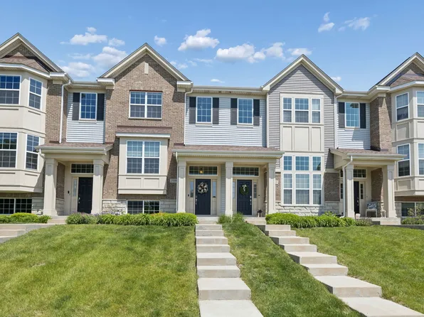 2993 Henley Ln, Naperville, IL 60540