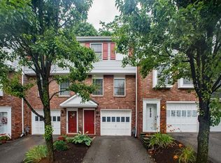 309 Timberidge Dr, Bethel Park, PA