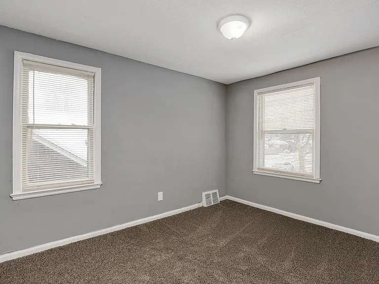 10434 Merlin St — Photo 7