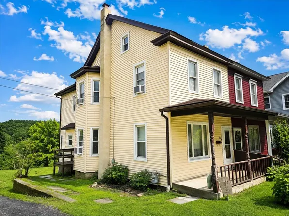 729 N 1st St, Lehighton, PA 18235