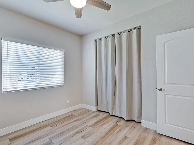 537 Shadow Dance Dr — Photo 24
