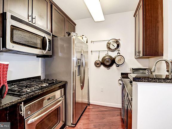 2nd image of 2101 N Monroe St APT 217