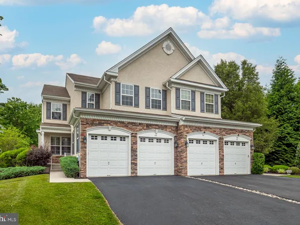 55 Wharton Dr, Glen Mills, PA 19342