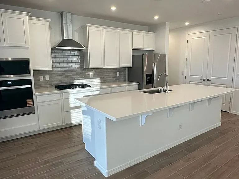 13367 W Eagle Feather Rd — Photo 4