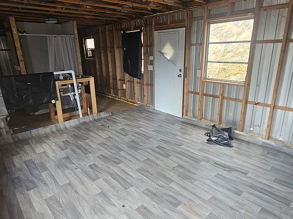 3rd image of 6159 Wolffork Rd