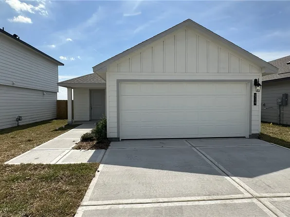 514 Meansville Dr, Odem, TX 78370
