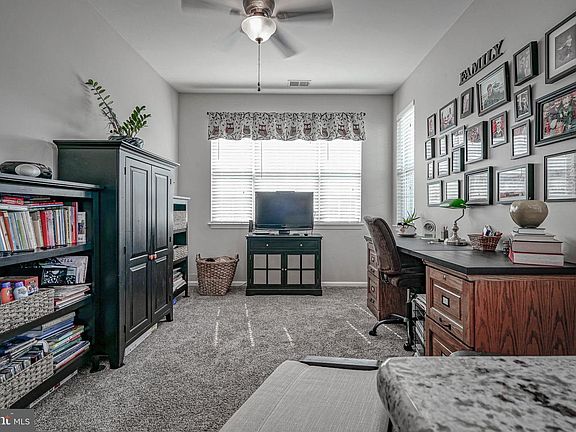 5th image of 86 Pelican Pl