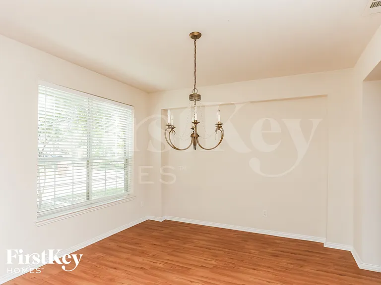 3213 Bloomfield Trl — Photo 3