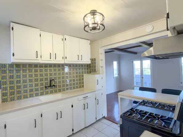 9009 Wonderland Ave #B, Los Angeles, CA 90046
