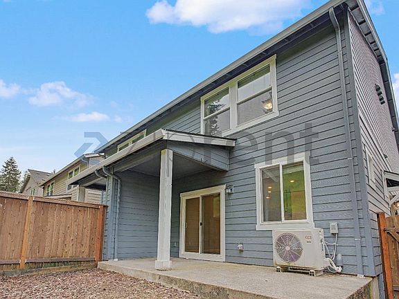 3rd image of 4231 Cloverhill Way