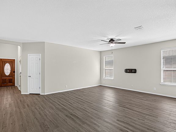 5th image of 13521 ASHMONT TER