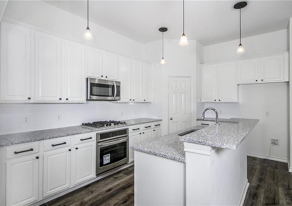 1st image of 9226 Snowberry Dr
