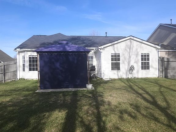 2nd image of 18 Buck Ridge Dr