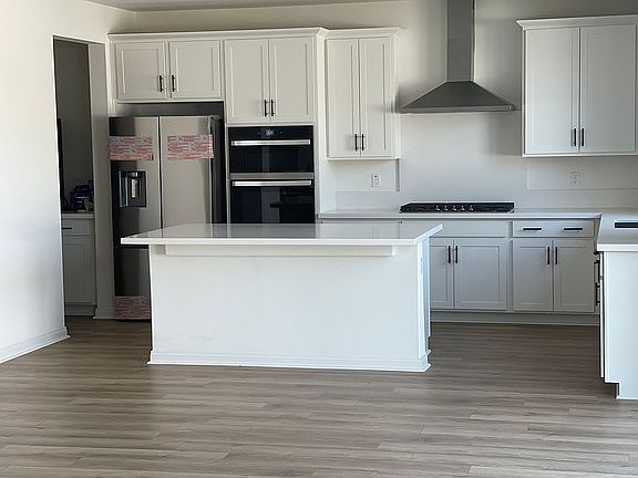 2nd image of 21518 Milam Dr