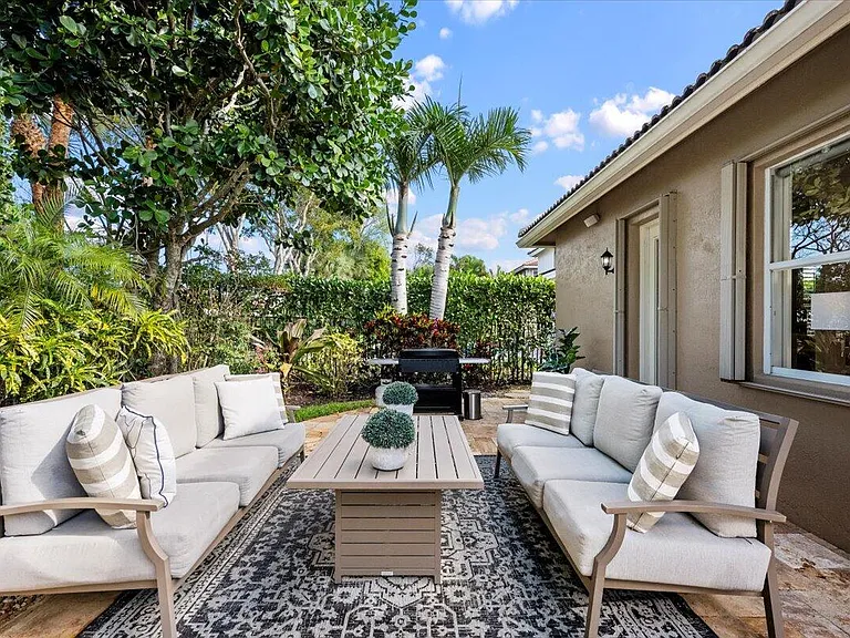 4241 Wellington Shores Dr — Photo 43