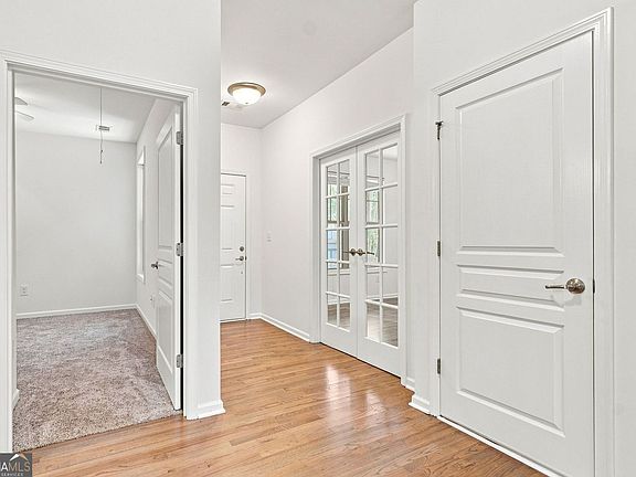 5th image of 238 Balsam Dr