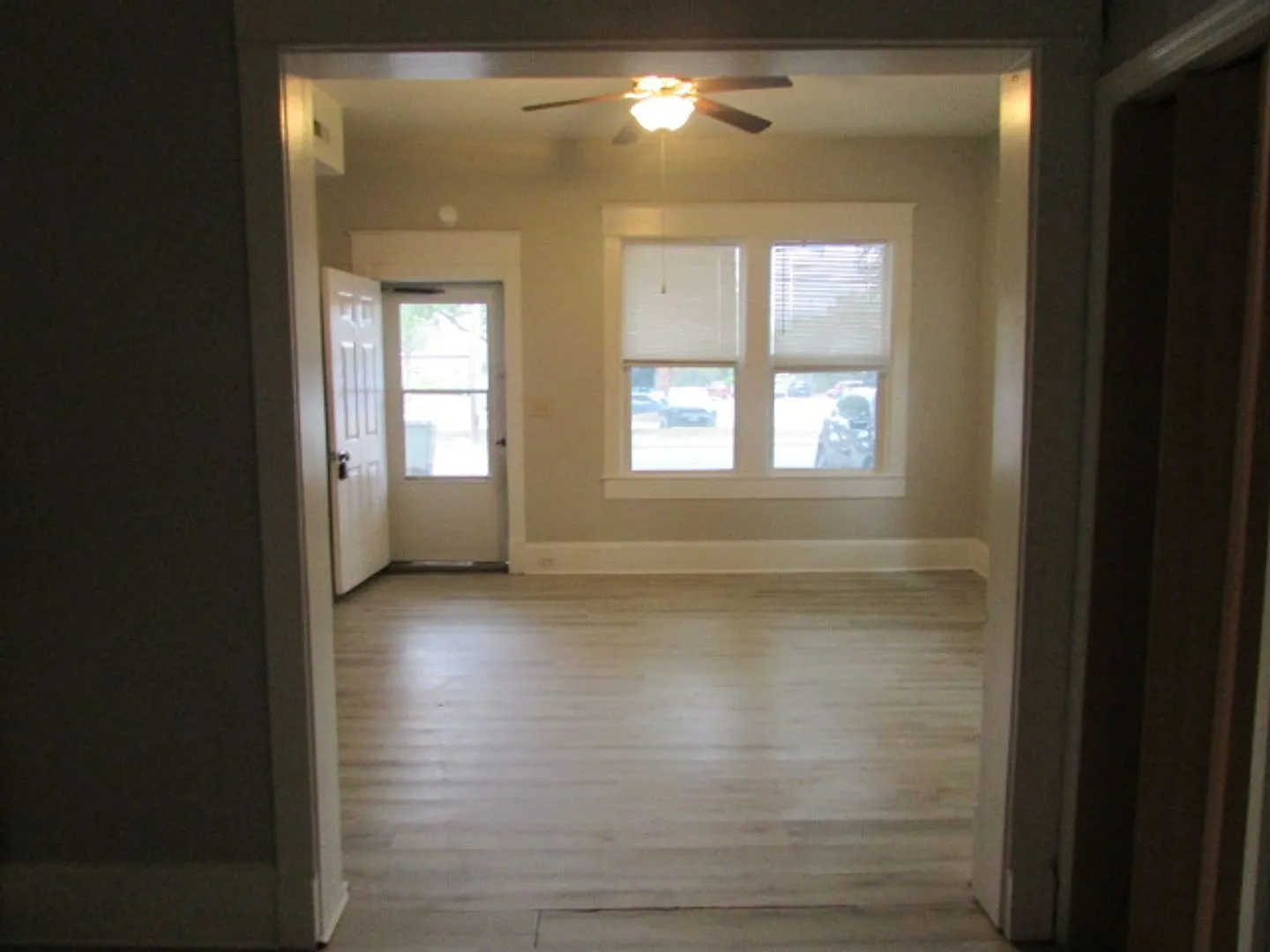 7 Morgan Ave — Photo 3