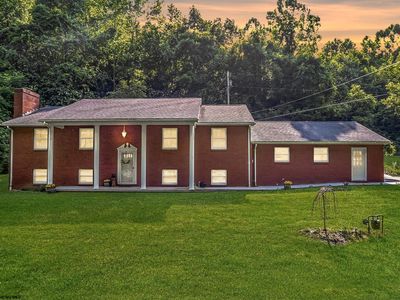 6090 Fairmont Rd, Rivesville, WV, 26588