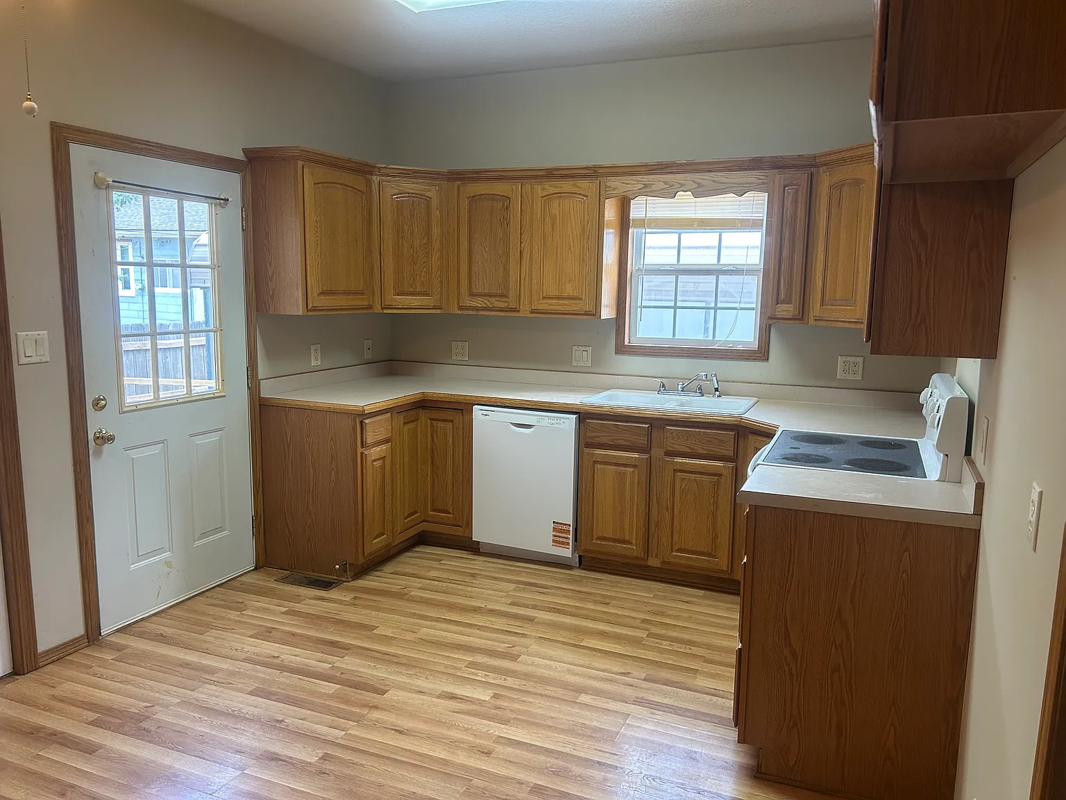 2 bed, 752 sqft, $700 — Photo 3