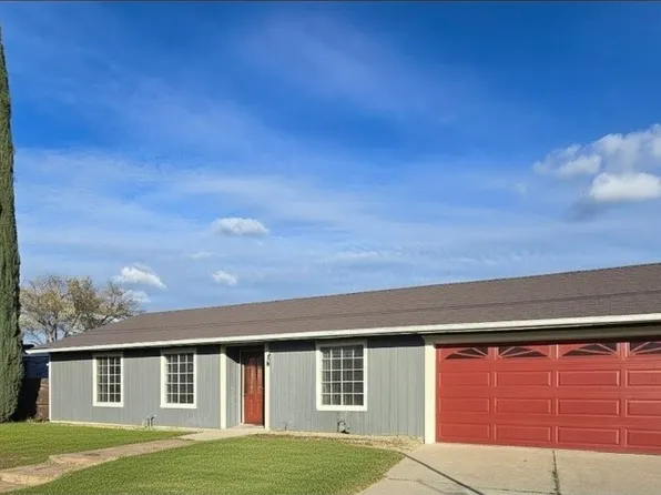 979 Music Ave, Clovis, CA 93612