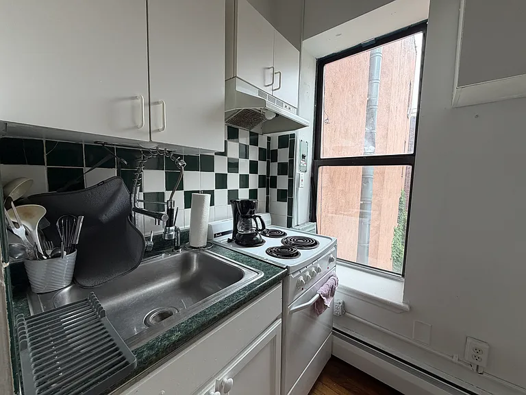 342 W 145th St #2D — Photo 2