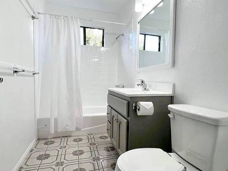 1/2 El Sereno Ave — Photo 11