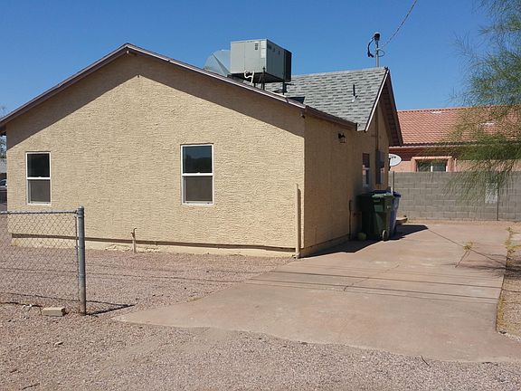 4th image of 1010 E Chipman Rd