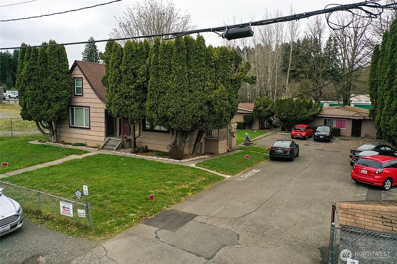 2nd image of 3532 Mary Elder Road NE
