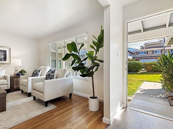 5th image of 3250 Ridge Crest Ct