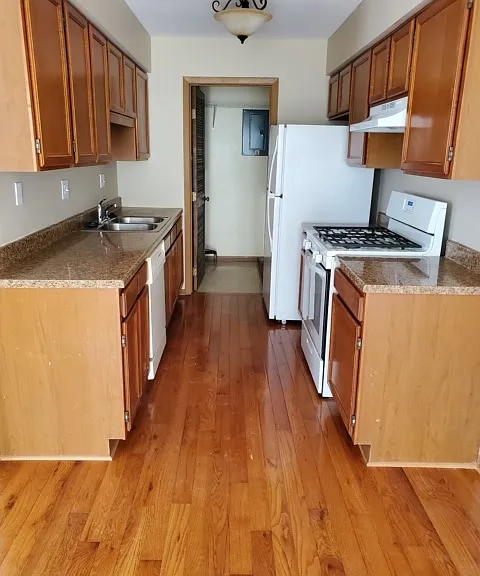 2235 Colorado Ave — Photo 11