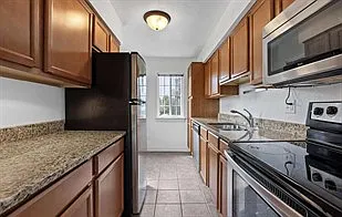 100 Grandview Ct #115 — Photo 8