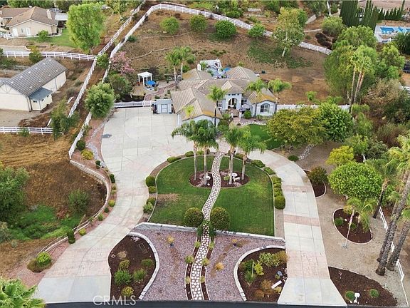 5th image of 40823 Baccarat Rd