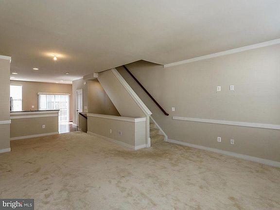 3rd image of 108 Shamrock Dr