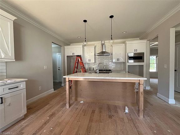 5th image of 7339 Lalanda Dr