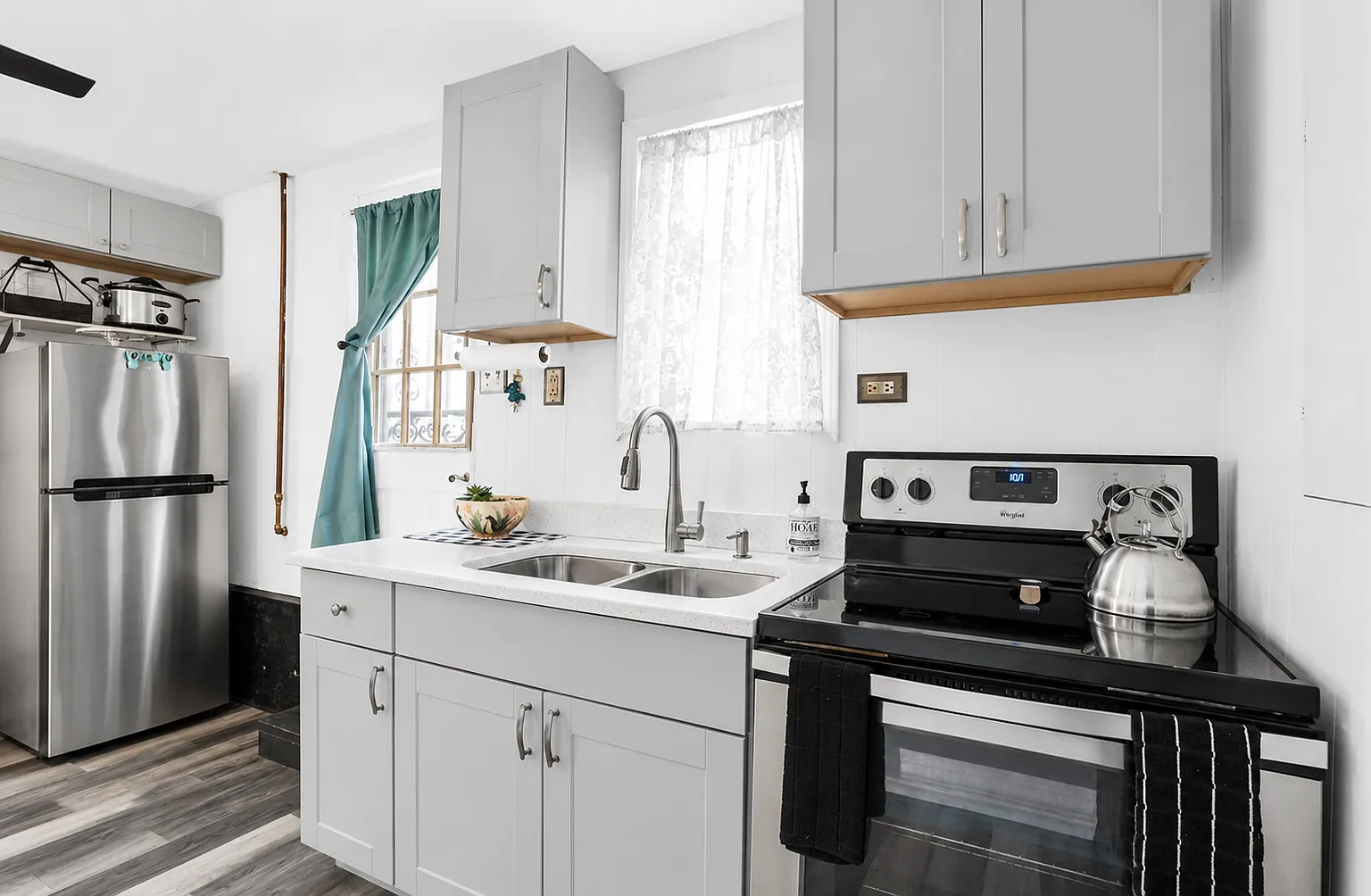 1 bed, 600 sqft, $1,300 — Photo 3