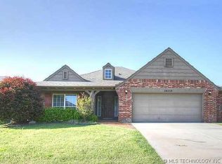 20214 E 32nd St, Broken Arrow, OK 74014