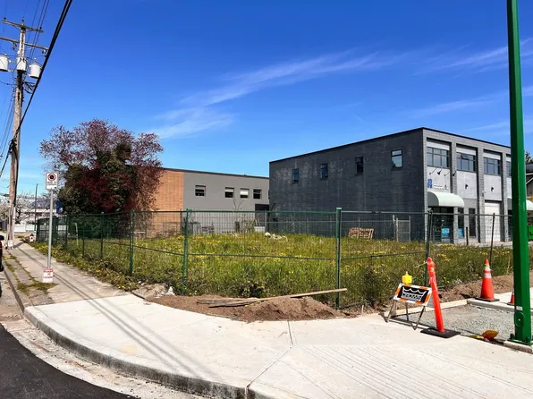 5507 Dorset St, Burnaby, BC V5J 1L6