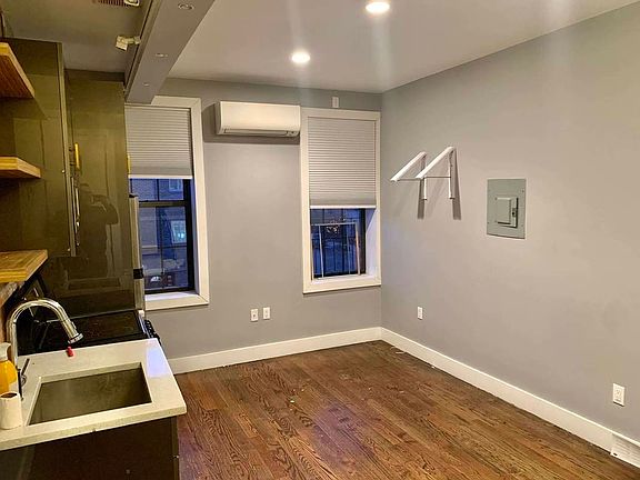 3rd image of 419 Throop Ave #2A