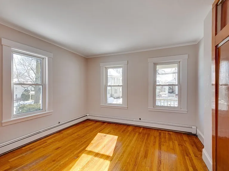 27 Mount Vernon St #1 — Photo 6