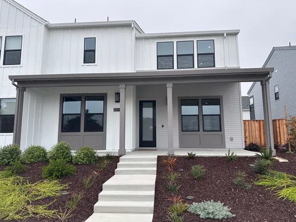 2311 2nd Ave, Marina, CA 93933