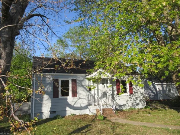 38 W Hygeia Ave, Hampton, VA 23663